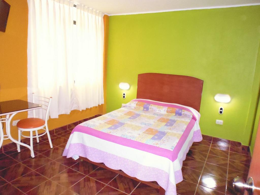 Hostal Real Alcazar Nazca Habitación foto